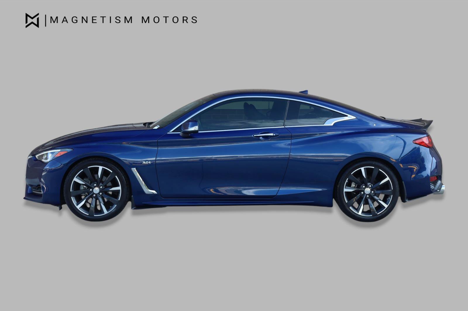Used 2019 INFINITI Q60 3.0t Luxe w/ Cargo Package RWD image 3