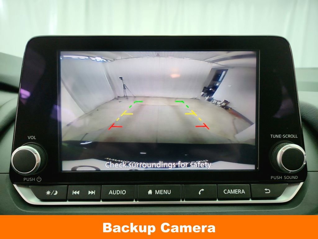 Used 2025 Nissan Rogue SV image 15