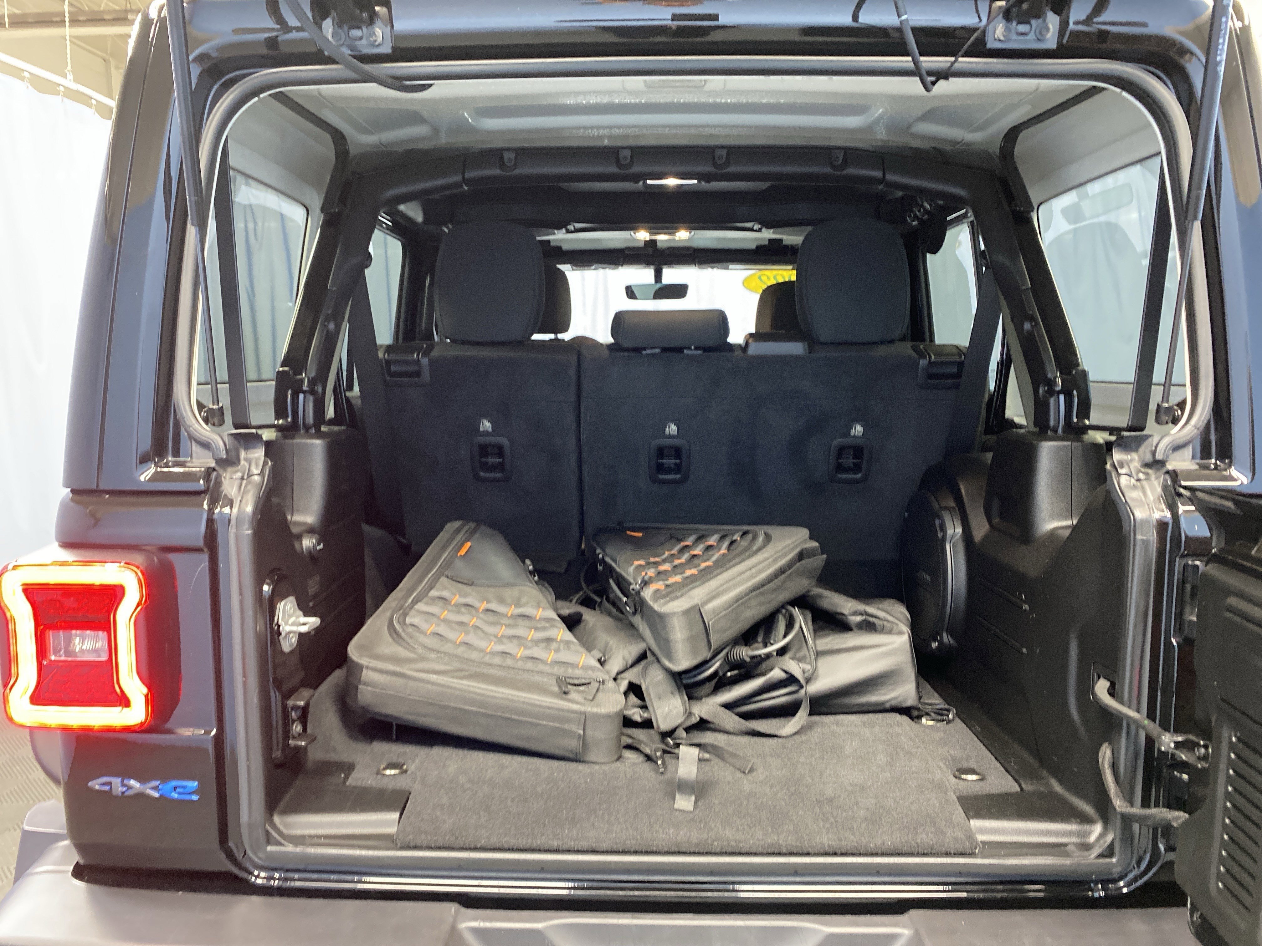 Used 2022 Jeep Wrangler Unlimited Rubicon 4xe w/ Cold Weather Group image 33