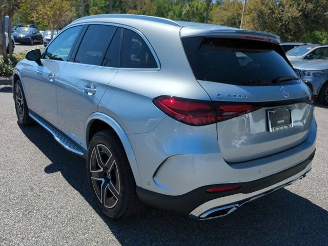 Used 2026 Mercedes-Benz GLC 300 image 6