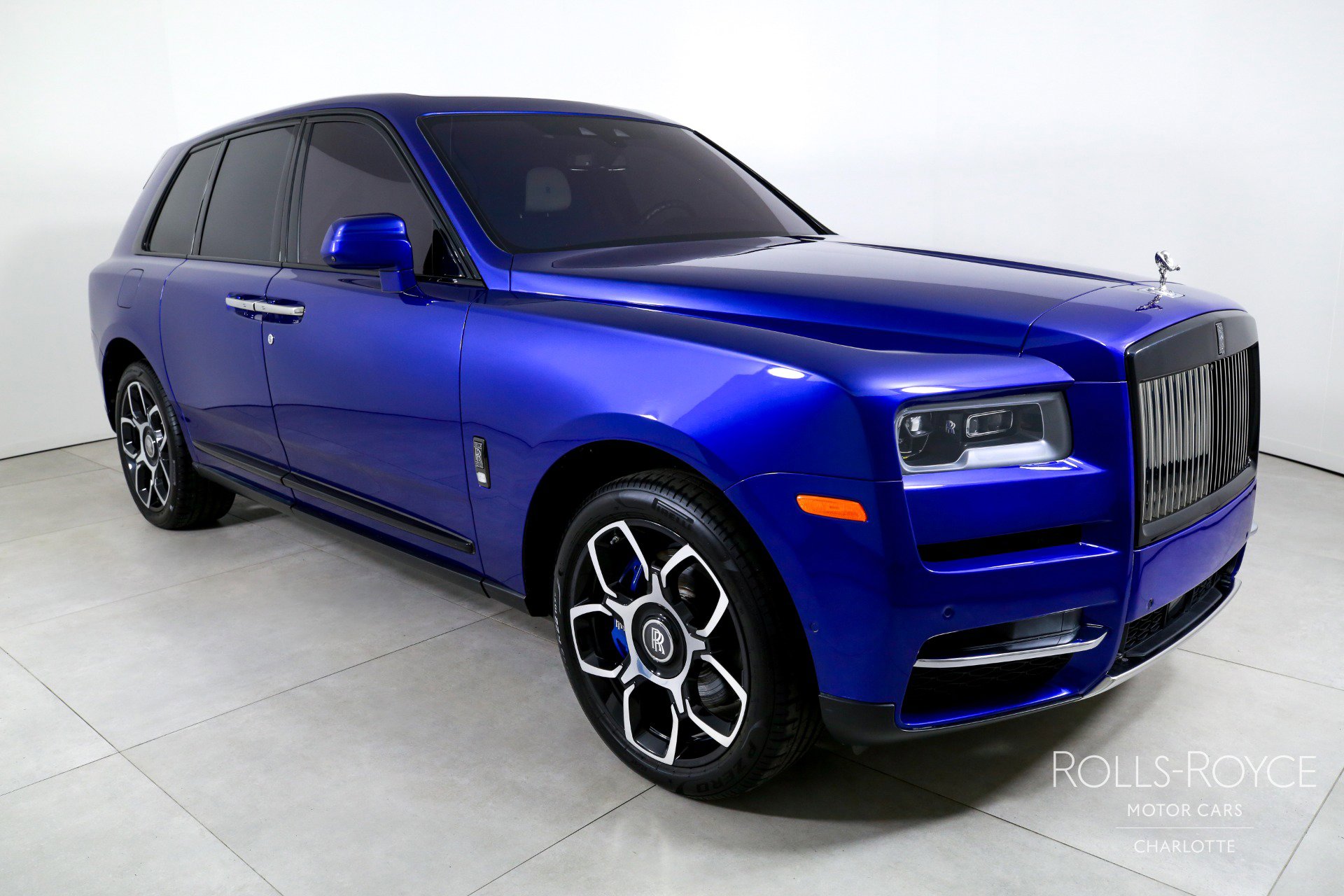 Used 2021 Rolls-Royce Cullinan Black Badge image 6