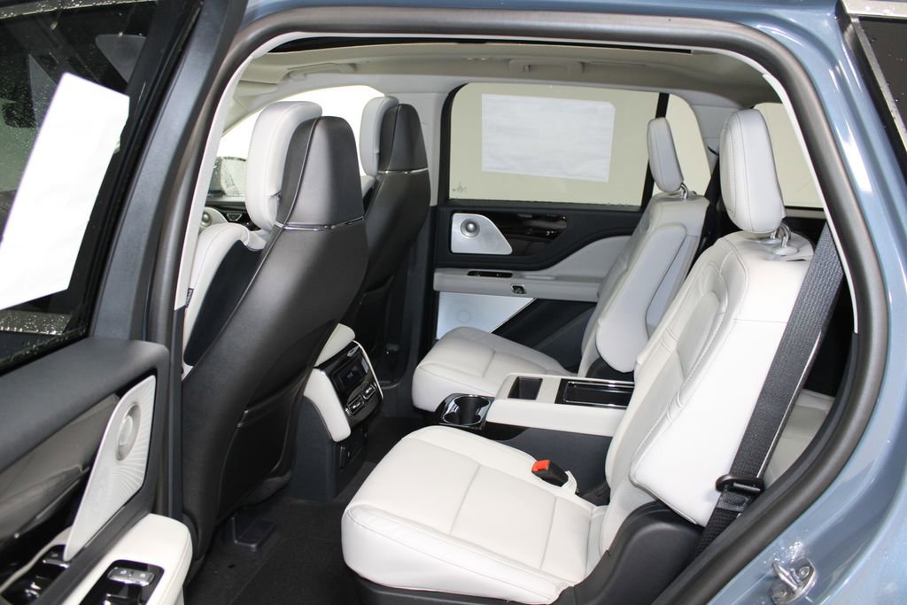 New 2026 Lincoln Aviator Reserve image 25
