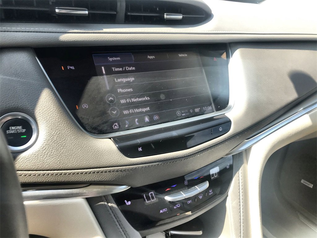 Used 2022 Cadillac XT5 Premium Luxury image 16