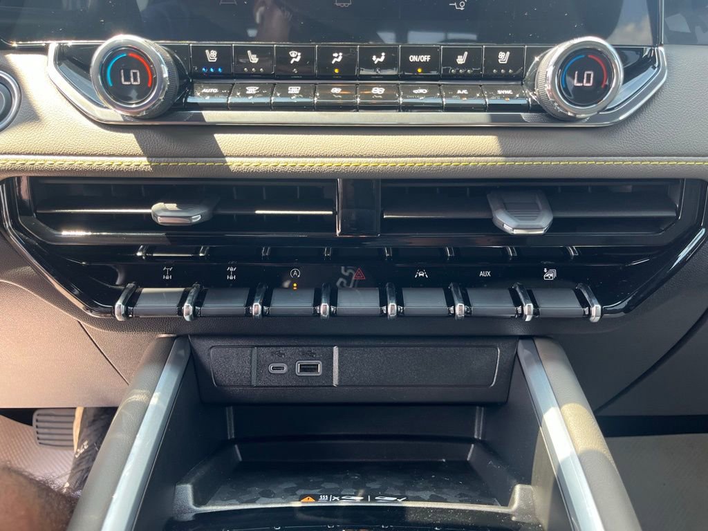 New 2025 Chevrolet Colorado ZR2 image 18