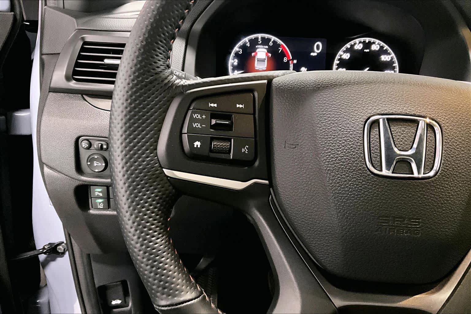 Used 2025 Honda Ridgeline TrailSport image 21