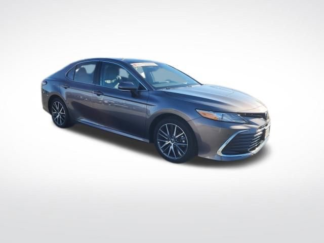 Certified 2024 Toyota Camry XLE w/ Navigation Package image 4