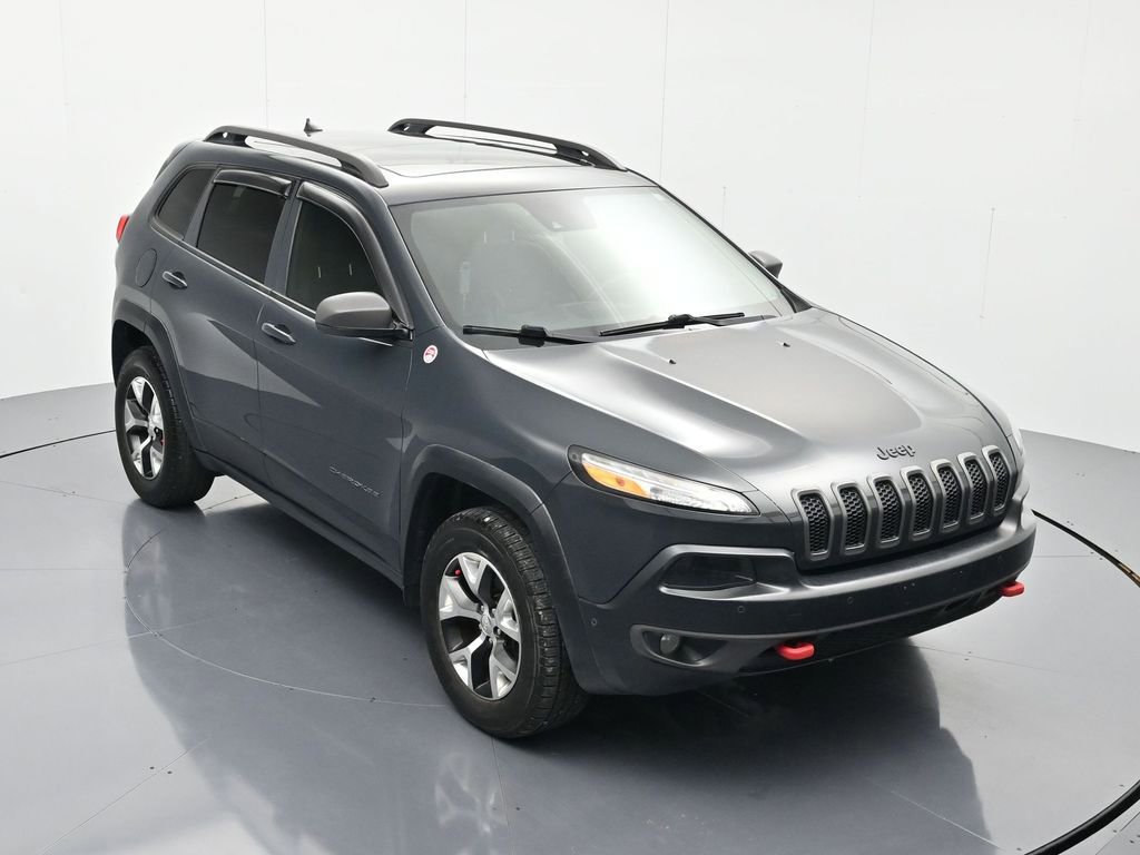 Used 2016 Jeep Cherokee Trailhawk w/ Comfort/Convenience Group AWD/4WD image 31
