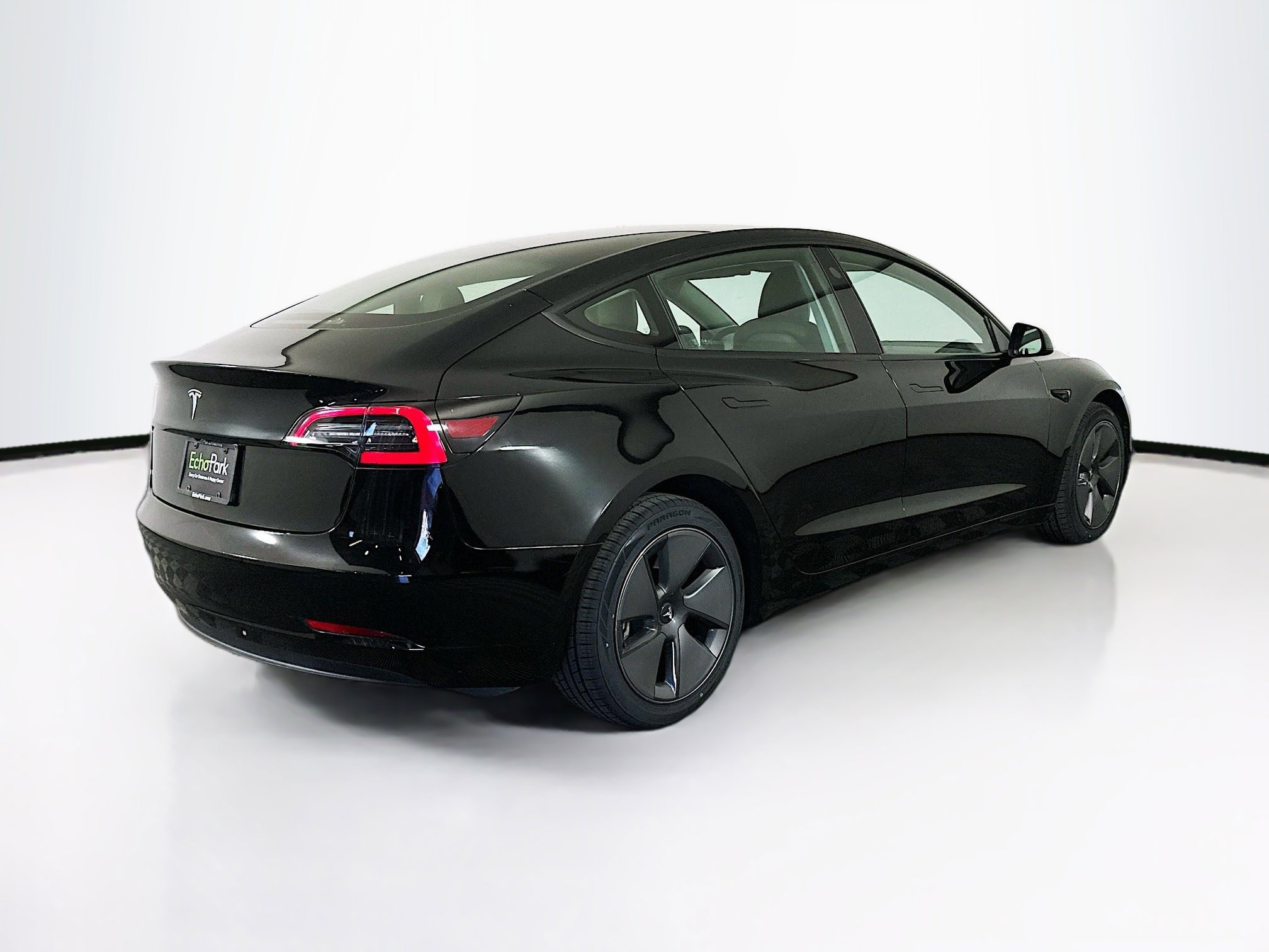 Used 2023 Tesla Model 3 Standard Range image 9