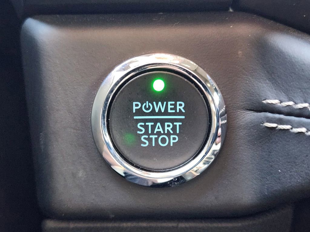 Used 2023 Ford F150 Lightning Platinum image 33