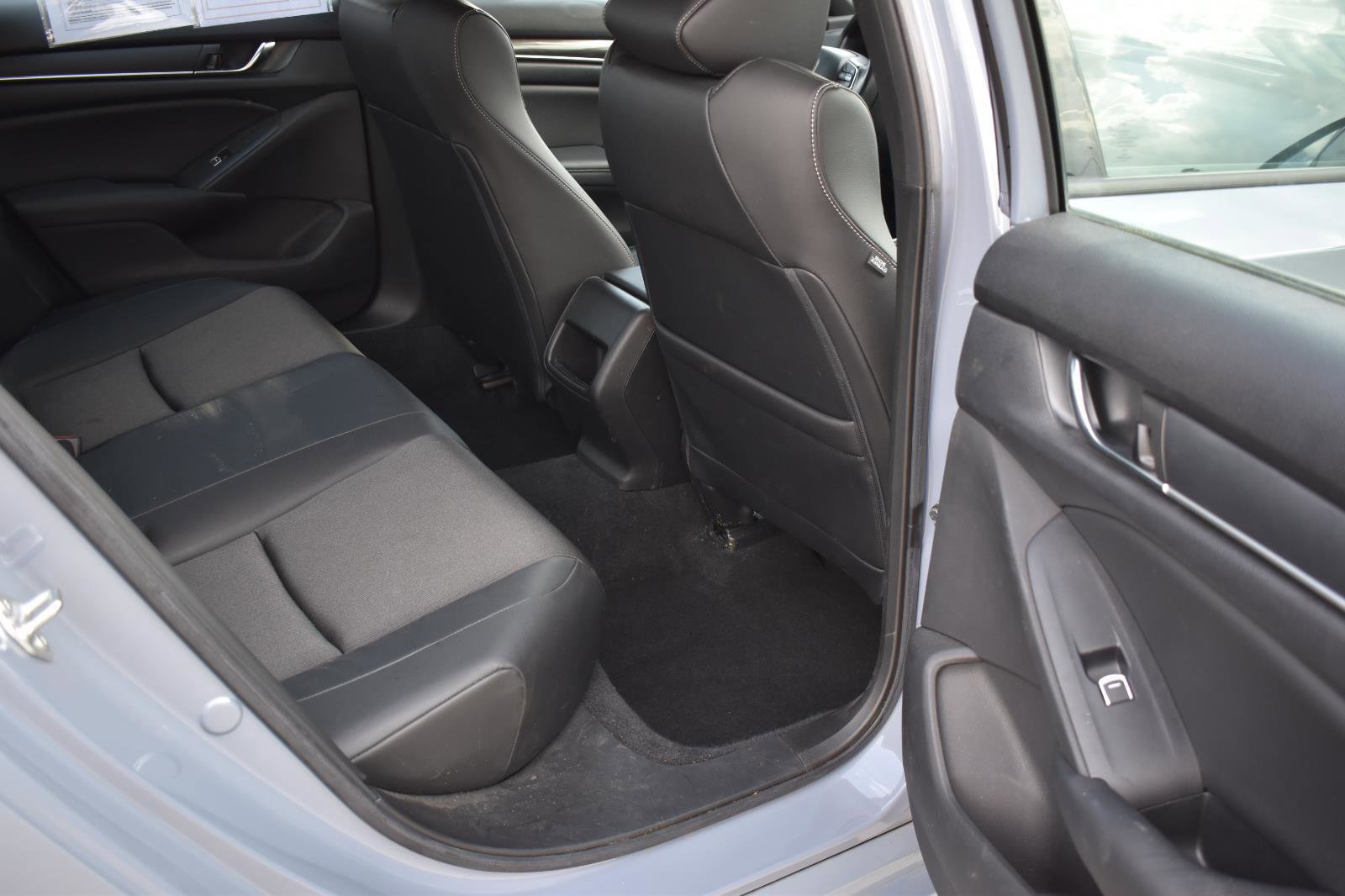 Used 2022 Honda Accord Sport image 14