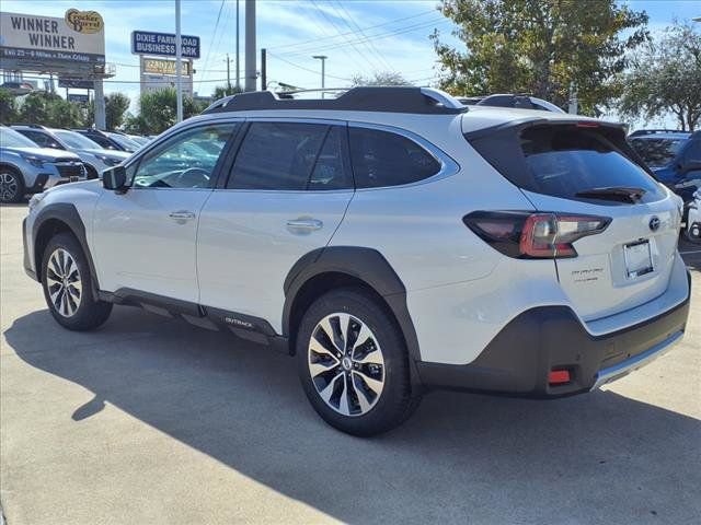 Used 2025 Subaru Outback Touring image 2