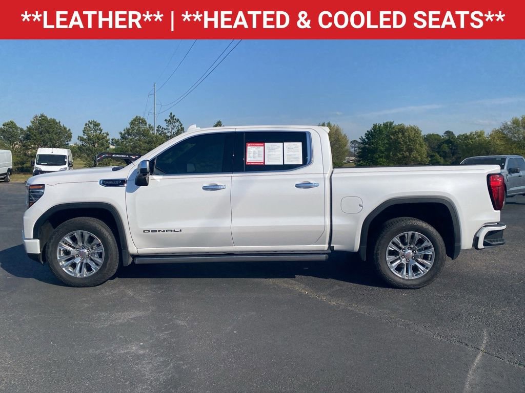 Used 2023 GMC Sierra 1500 Denali w/ Technology Package AWD/4WD image 4