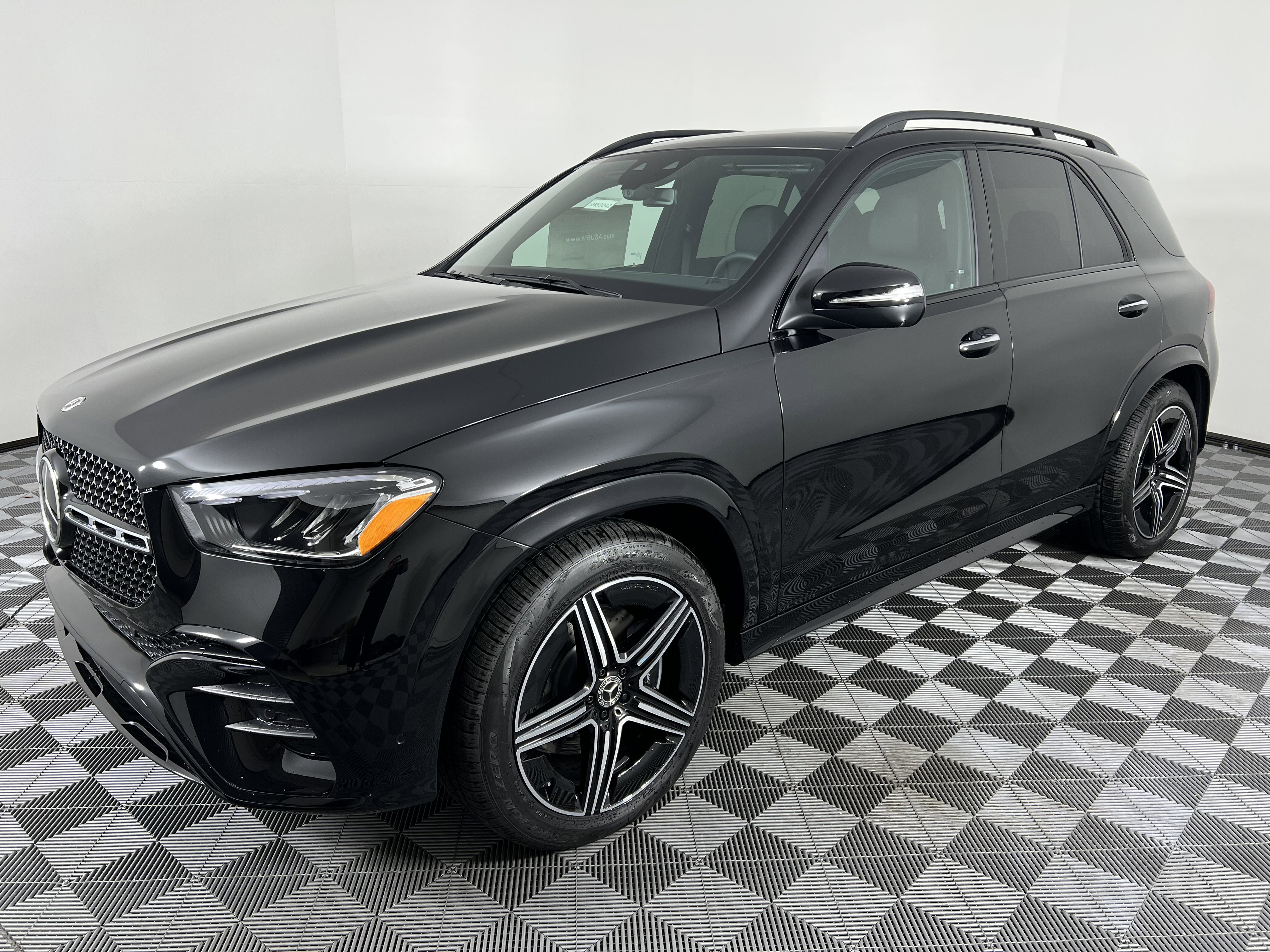 New 2026 Mercedes-Benz GLE 580 4MATIC image 8