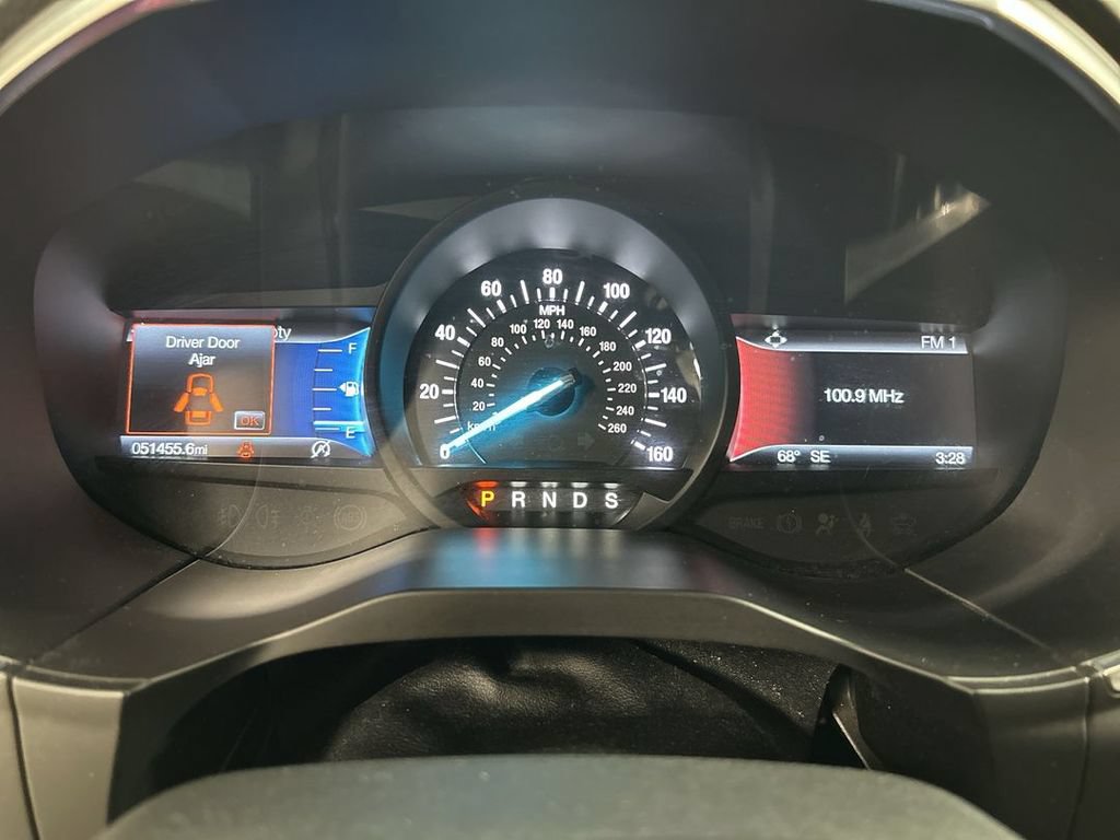 Used 2019 Ford Edge Titanium w/ Cold Weather Package AWD/4WD image 12