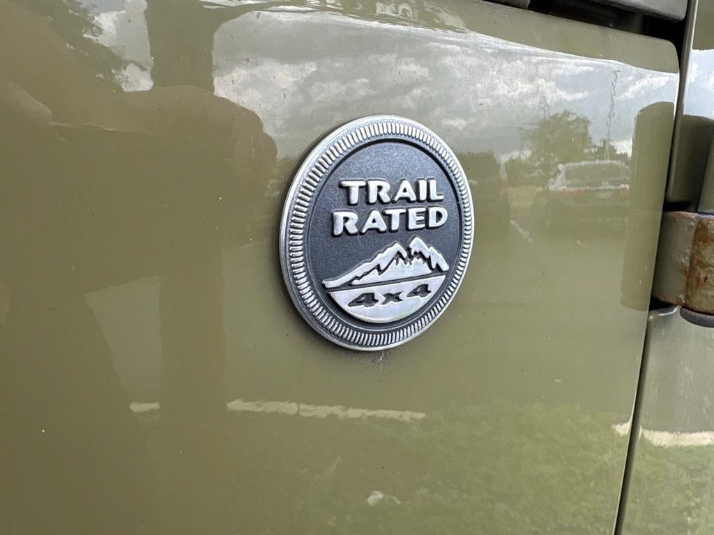 Used 2013 Jeep Wrangler Sport AWD/4WD image 6
