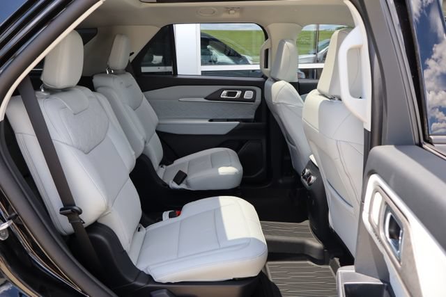 New 2026 Ford Explorer Platinum w/ LUX Leather Package AWD/4WD image 33