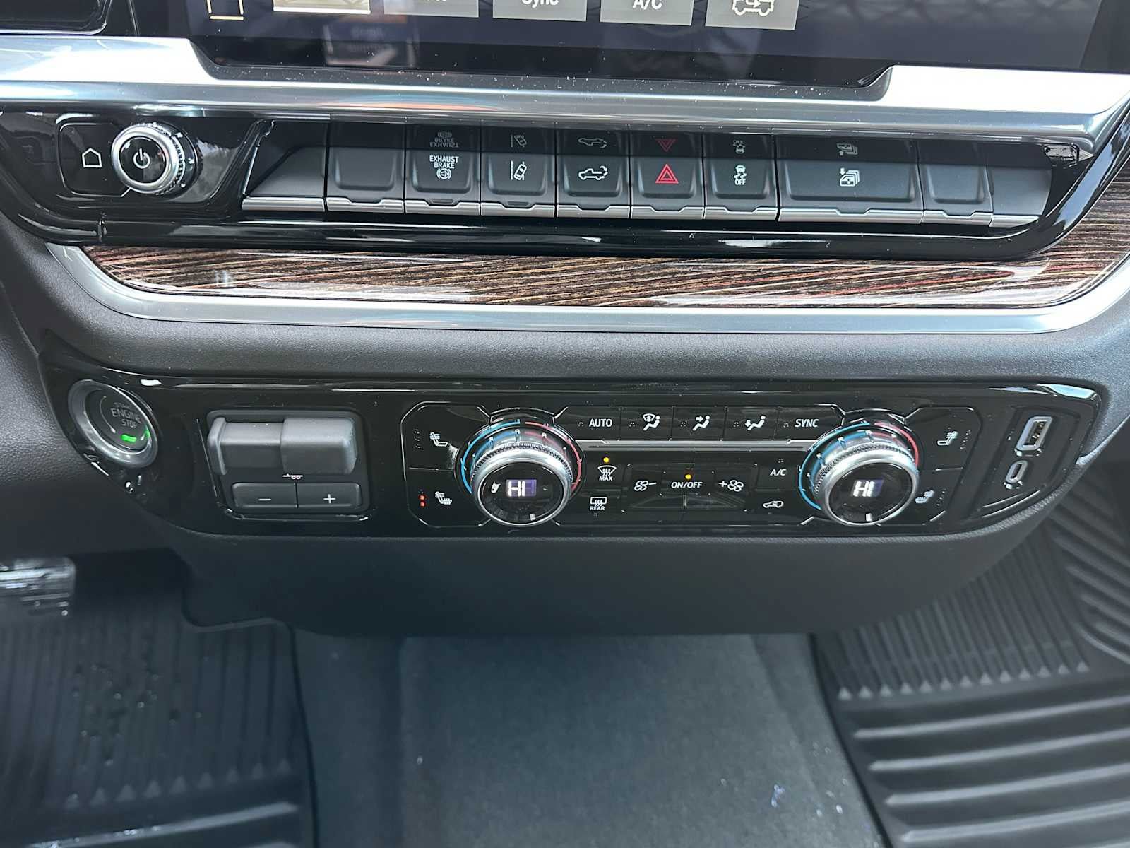 New 2026 GMC Sierra 2500 SLE image 26
