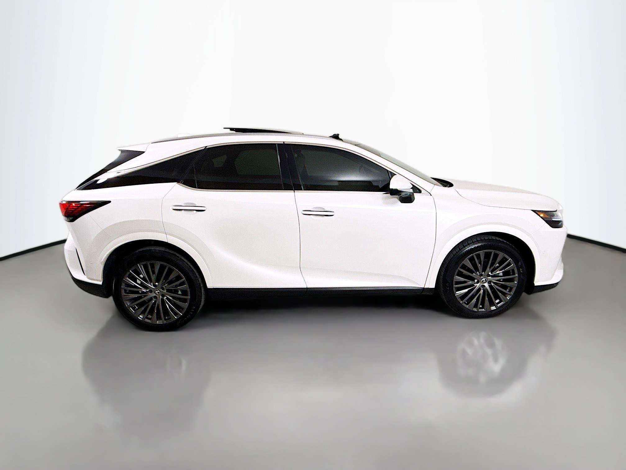 Used 2024 Lexus RX 350 AWD w/ Convenience Package image 8