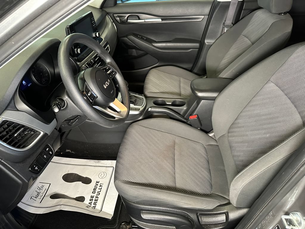 Used 2023 Kia Seltos LX AWD/4WD image 20