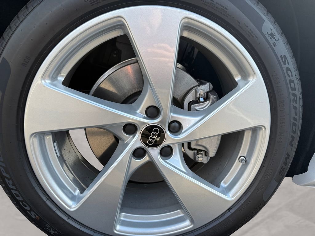 New 2025 Audi Q5 Premium Plus AWD/4WD image 14