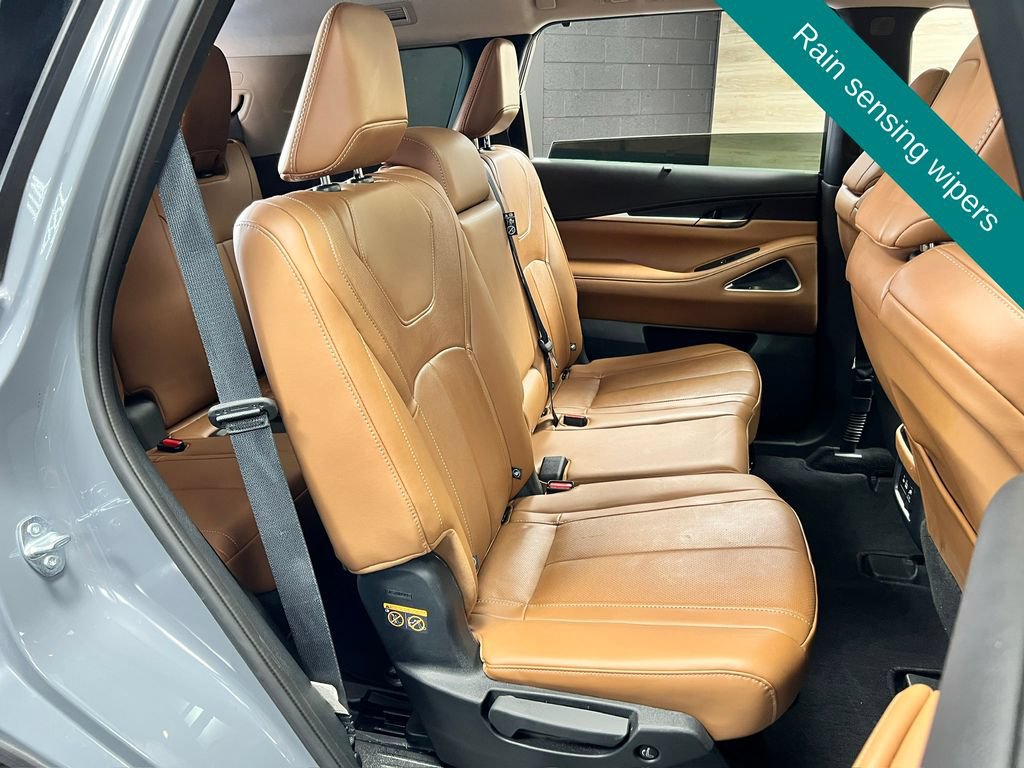 Used 2025 INFINITI QX60 Sensory w/ Vision Package AWD/4WD image 16