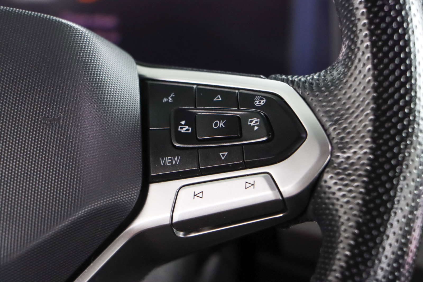 Used 2022 Volkswagen Atlas Cross Sport SEL Premium R-Line image 14