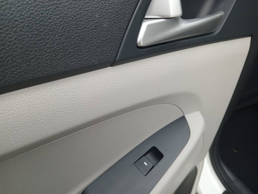 Used 2020 Hyundai Tucson Value FWD image 11