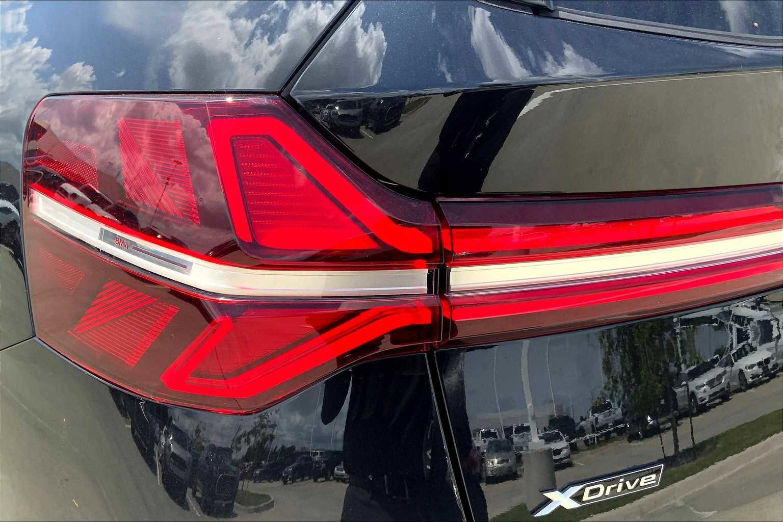 New 2025 BMW X3 xDrive30i w/ Convenience Package image 14