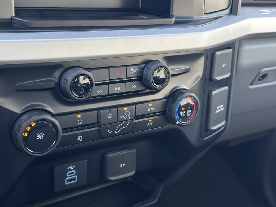 New 2025 Ford F250 XLT w/ FX4 Off-Road Package image 30