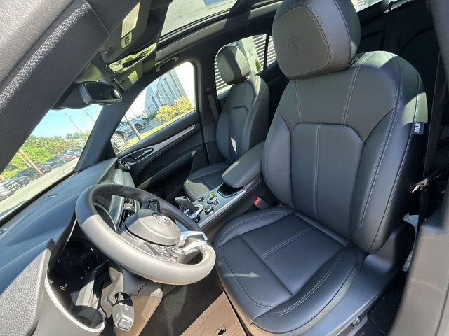 New 2026 Alfa Romeo Stelvio Sprint w/ Convenience Package AWD/4WD image 11