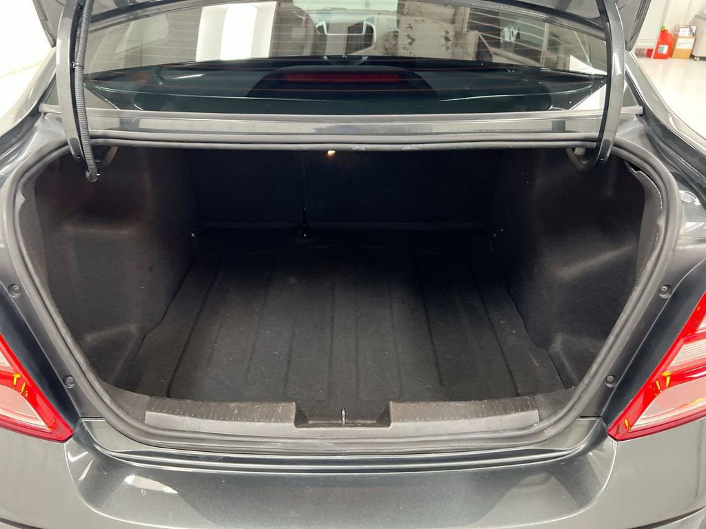 Used 2020 Chevrolet Sonic LT image 23
