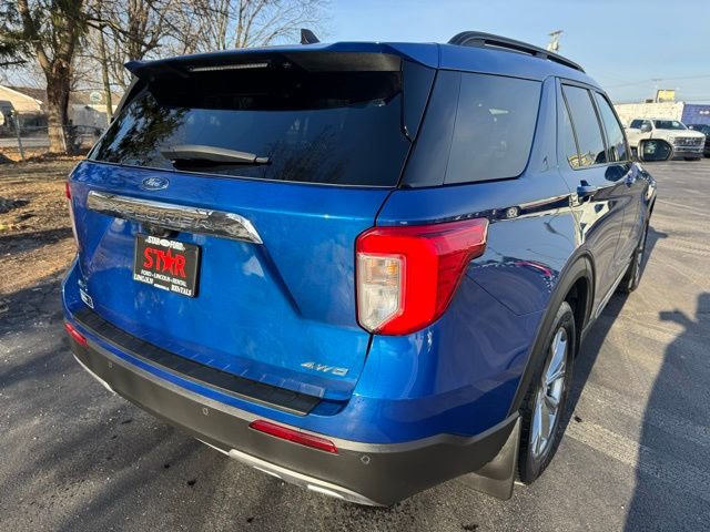 Certified 2022 Ford Explorer XLT w/ Equipment Group 202A image 4