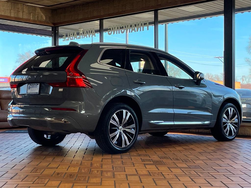 Used 2022 Volvo XC60 T8 Inscription image 11