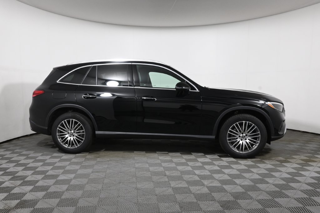Certified 2026 Mercedes-Benz GLC 300 4MATIC image 8