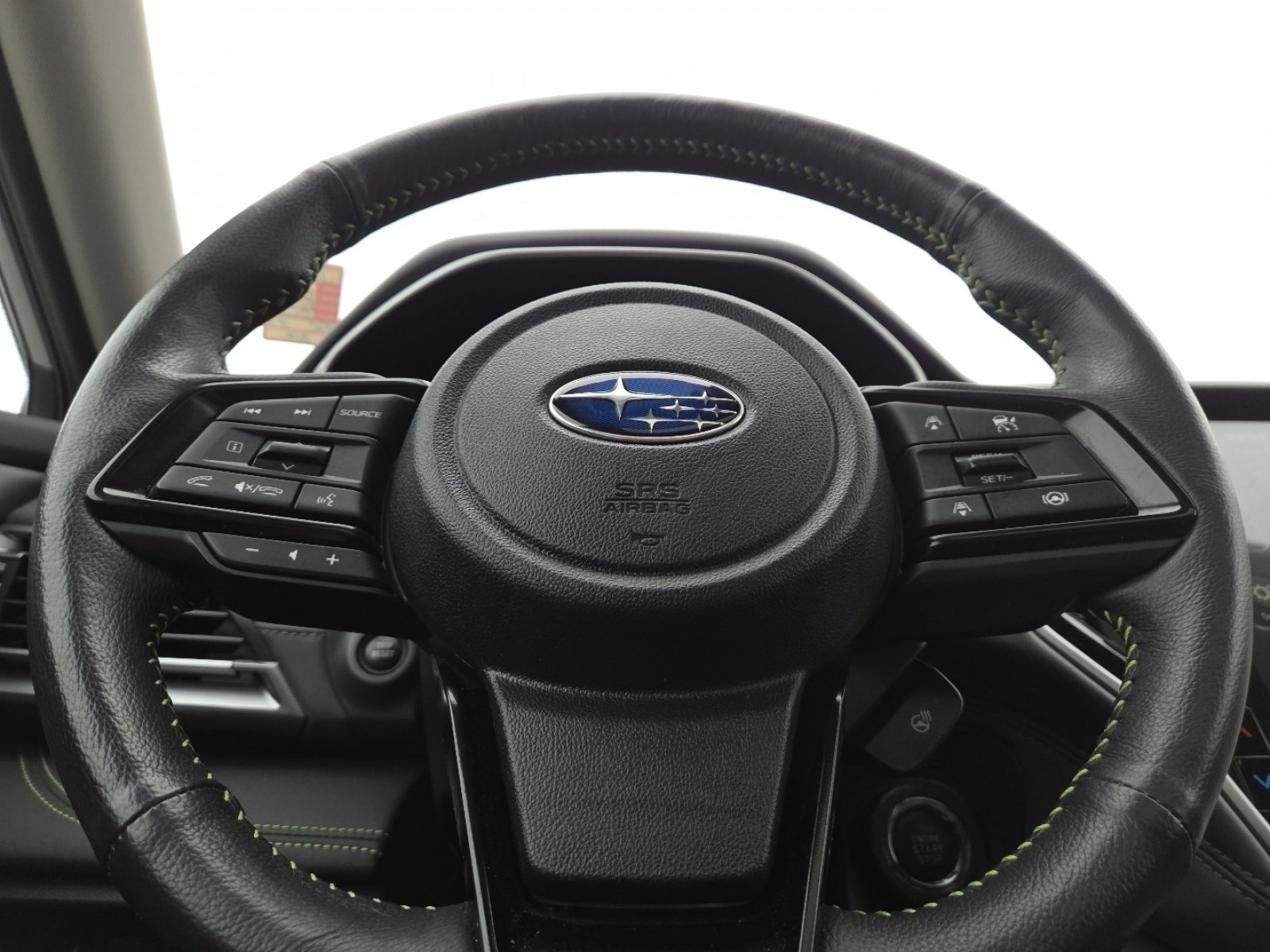 Used 2025 Subaru Outback Onyx Edition AWD/4WD image 26