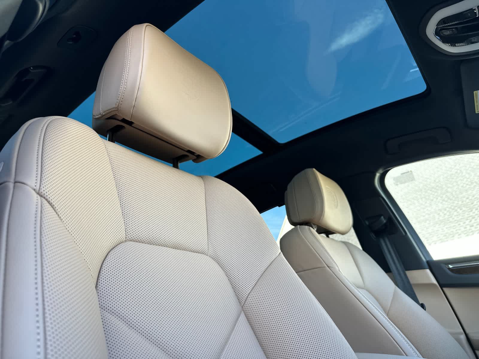 New 2026 Porsche Macan S AWD/4WD image 18