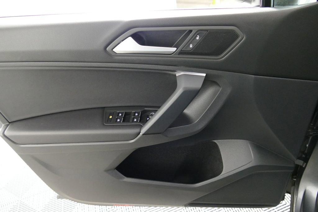 Used 2019 Volkswagen Tiguan S AWD/4WD image 21