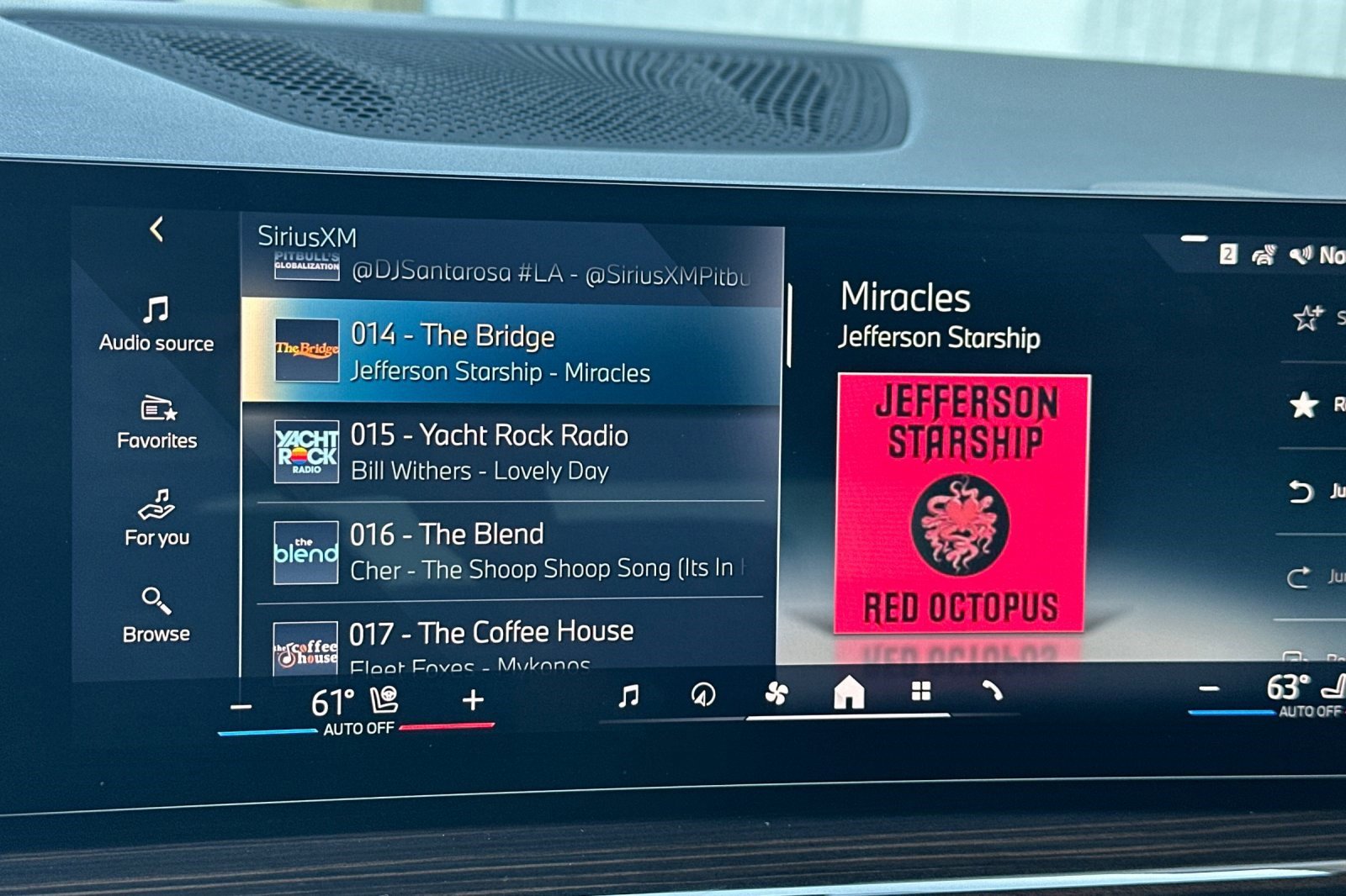 Used 2026 BMW X5 xDrive50e w/ M Sport Package image 24