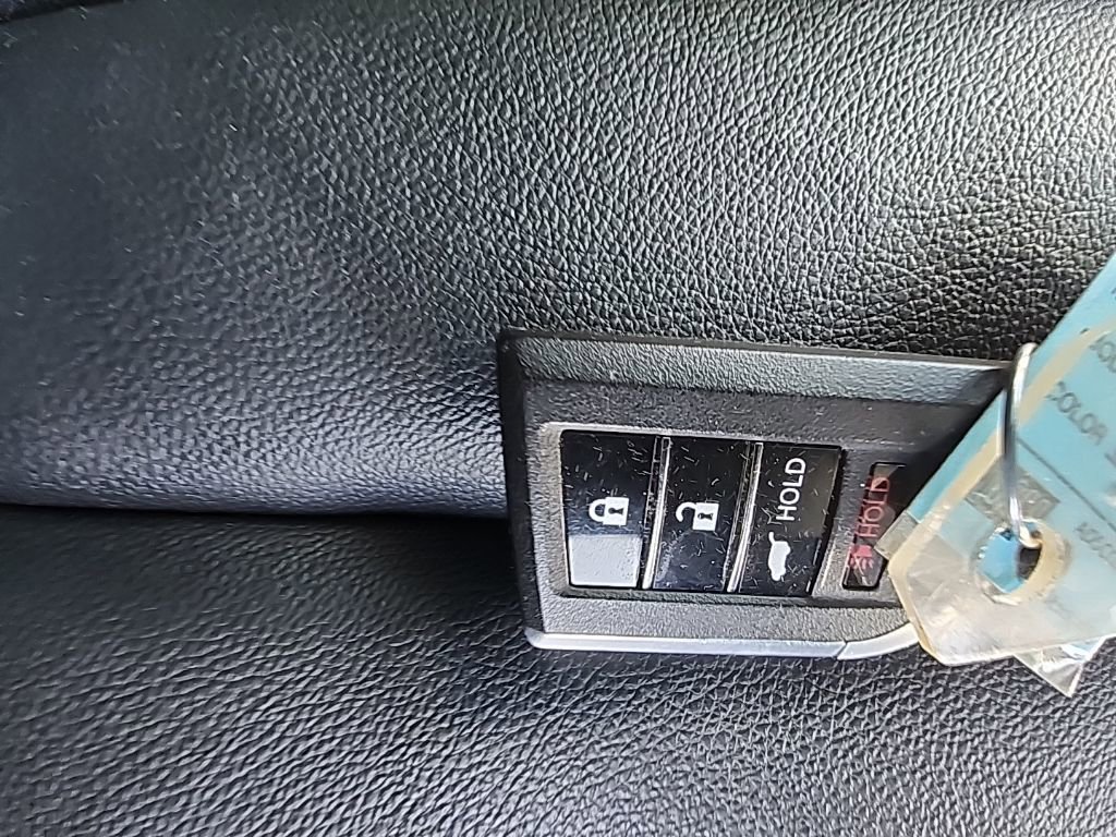 Used 2023 Acura MDX SH-AWD image 35