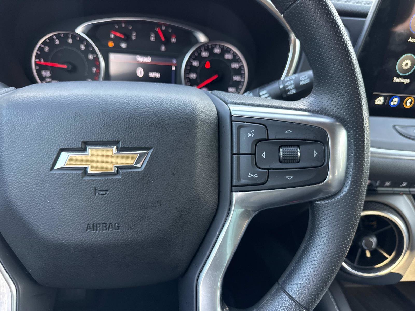 Used 2024 Chevrolet Blazer LT w/ Convenience Package FWD image 16