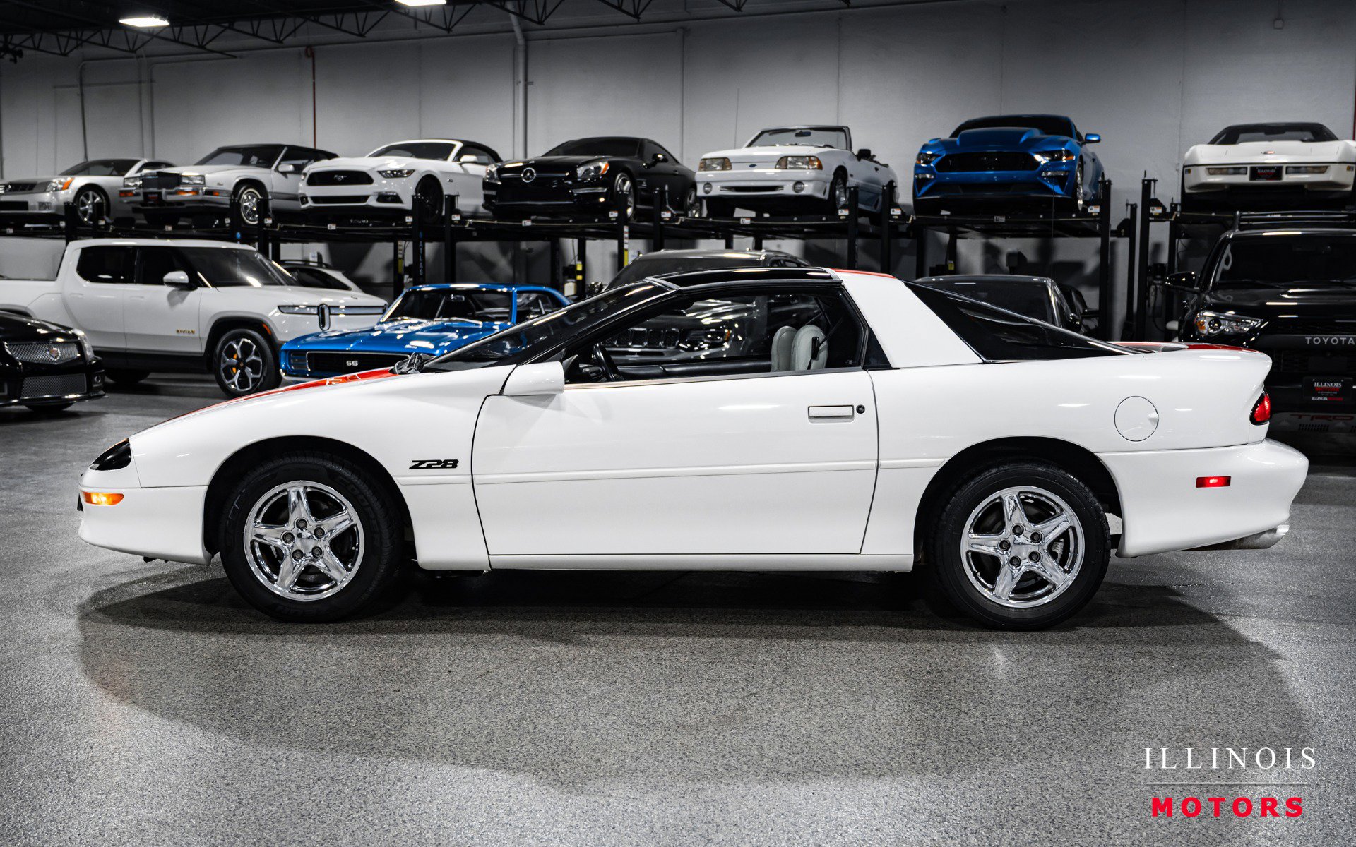 Used 1997 Chevrolet Camaro Z28 image 2