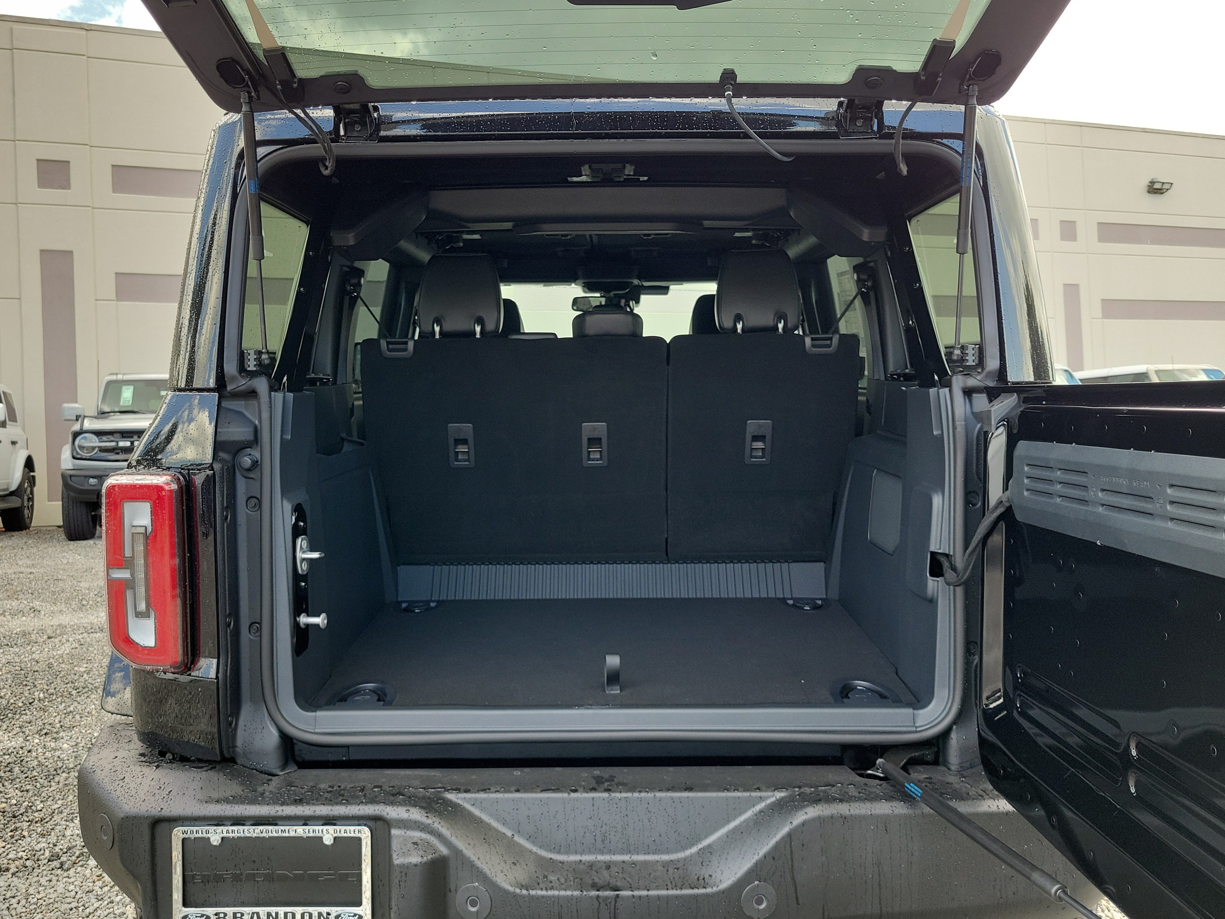 New 2026 Ford Bronco Outer Banks AWD/4WD image 10