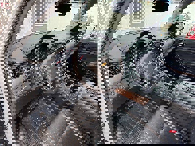 Used 2020 Chevrolet Tahoe LT image 21