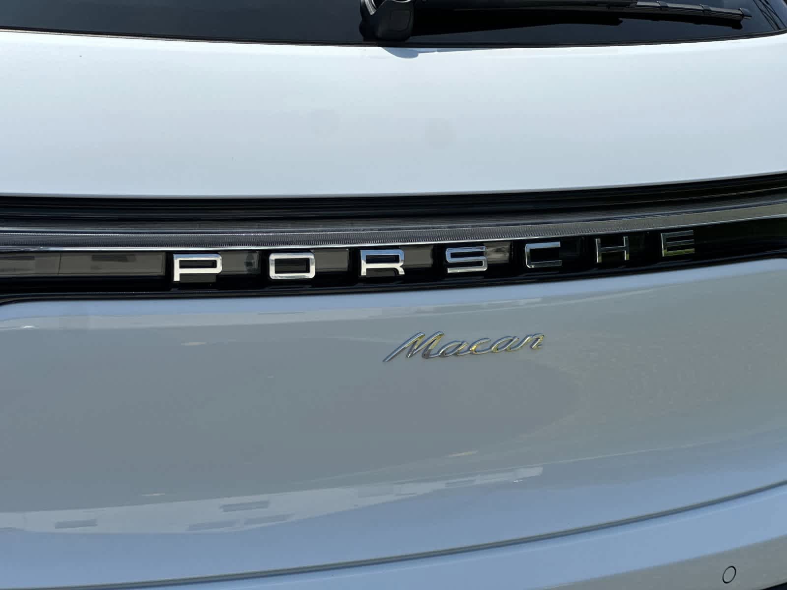 New 2026 Porsche Macan AWD/4WD image 32