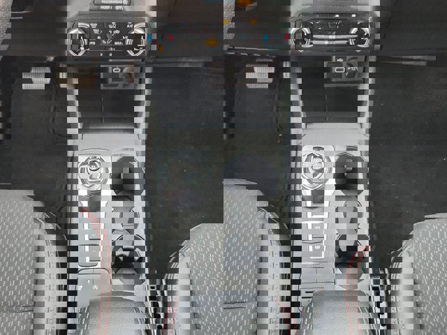 Used 2025 Ford Escape ST-Line image 11