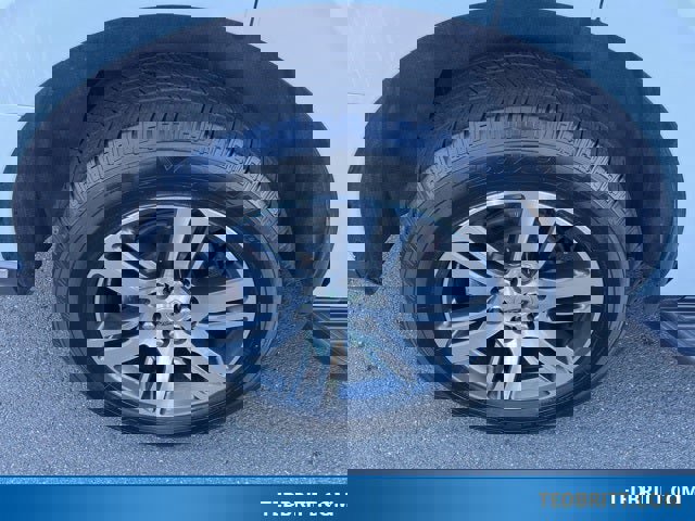 Used 2024 Ford Expedition XLT image 11