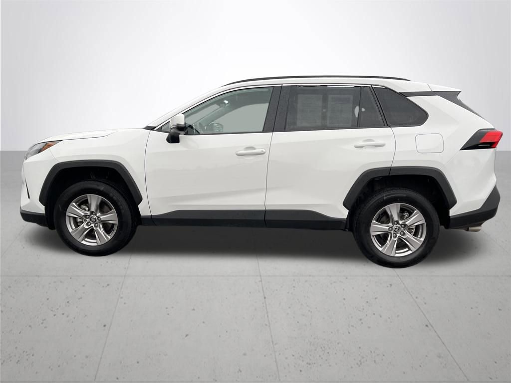 Used 2025 Toyota RAV4 XLE image 8