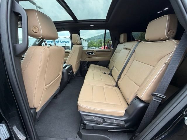 Used 2023 Chevrolet Tahoe Premier w/ Premium Package 2 AWD/4WD image 38