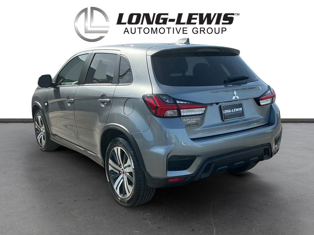 Used 2025 Mitsubishi Outlander ES image 4