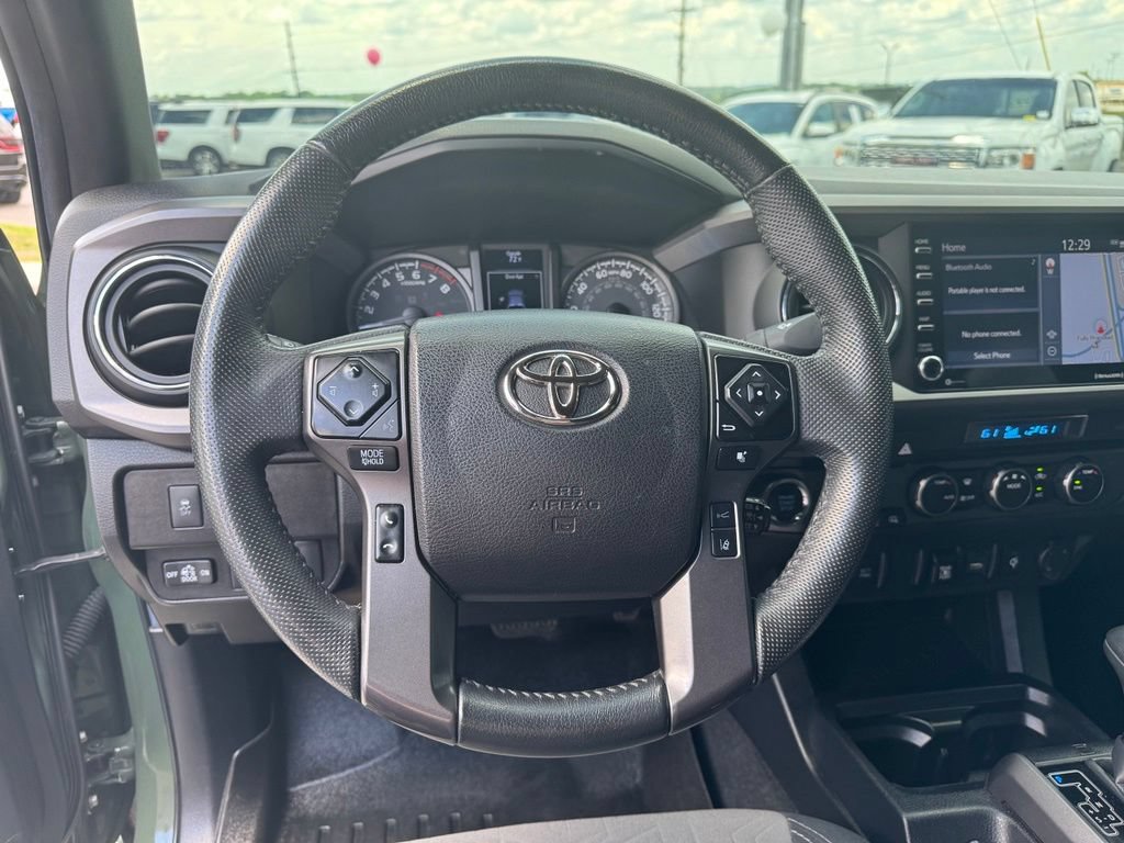 Used 2022 Toyota Tacoma TRD Sport AWD/4WD image 15